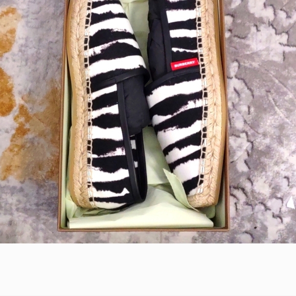 Espadrilles - Picture 2 of 5